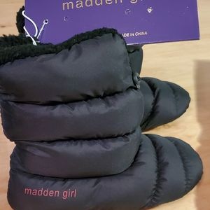 Madden Girl slippers